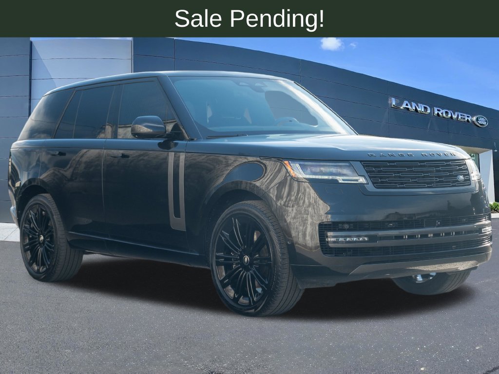 Used 2024 Land Rover Range Rover SE AWD/4WD image 4