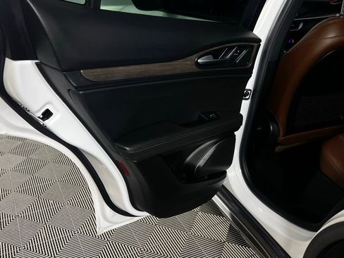 Used 2023 Alfa Romeo Stelvio Ti image 30