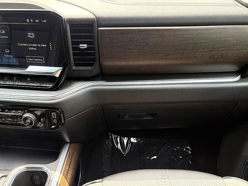 Used 2026 Chevrolet Silverado 1500 High Country w/ High Country Premium Package AWD/4WD image 13