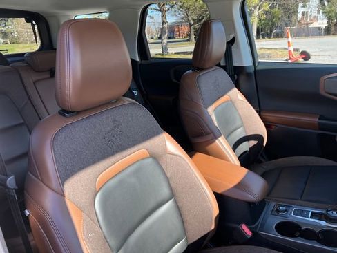 Used 2025 Ford Bronco Sport Outer Banks w/ Outer Banks Tech Package+ image 36