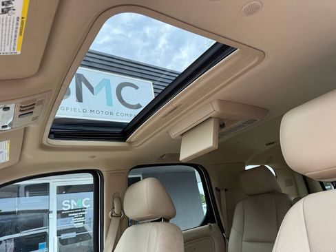 Used 2014 Cadillac Escalade Premium AWD/4WD image 13