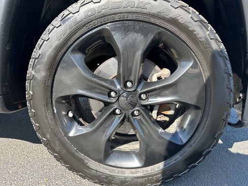 Used 2020 Jeep Compass Latitude image 29