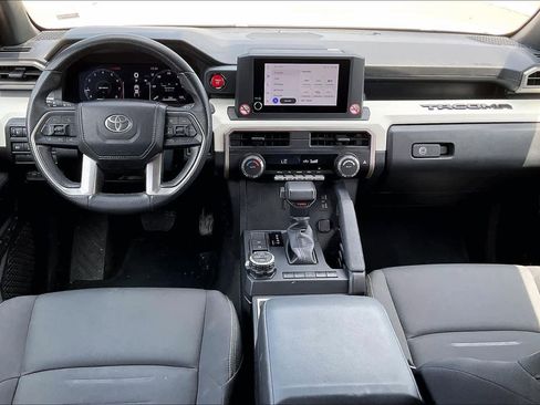 Used 2024 Toyota Tacoma TRD Off-Road AWD/4WD image 15