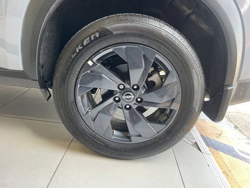Certified 2026 Nissan Rogue SV FWD image 16