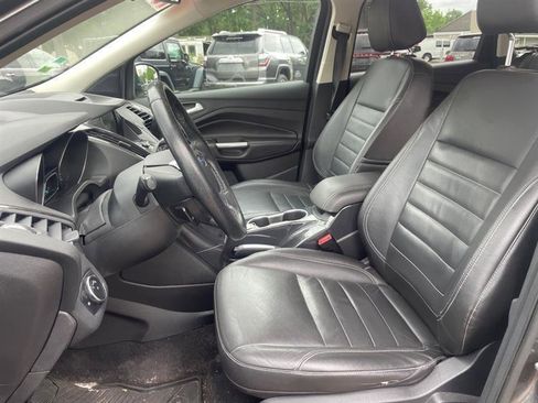 Used 2015 Ford Escape Titanium w/ Equipment Group 301A AWD/4WD image 10
