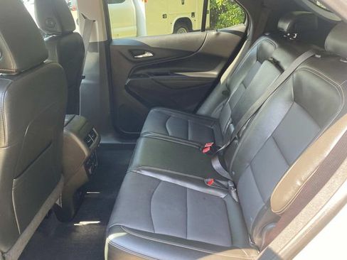Used 2018 Chevrolet Equinox Premier FWD image 9