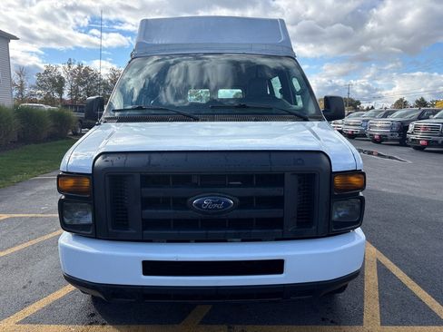Used 2013 Ford E-350 and Econoline 350 Extended Super Duty w/ PWR Group image 3