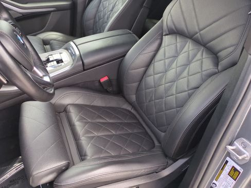 Used 2024 BMW X5 xDrive40i AWD/4WD image 17