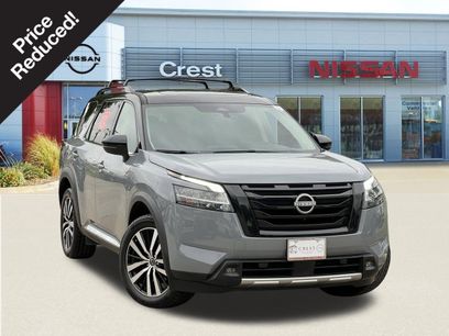 Certified 2023 Nissan Pathfinder Platinum w/ Black Appearance Package