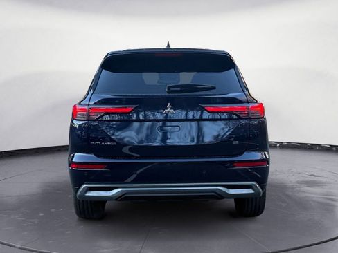 New 2026 Mitsubishi Outlander SE image 4