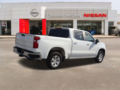 Used 2025 Chevrolet Silverado 1500 LT image 3