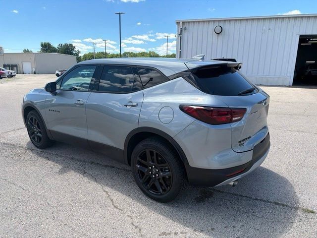 Used 2024 Chevrolet Blazer LT w/ LPO, Black Grille Bar Package AWD/4WD image 3