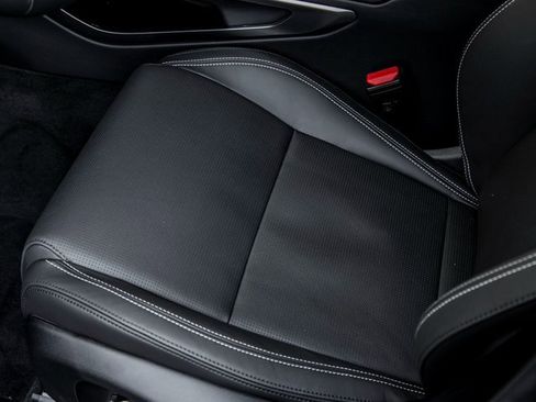 Used 2025 Jaguar F-PACE R-Dynamic S image 13