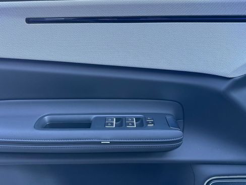 New 2026 Polestar Polestar 4 image 14