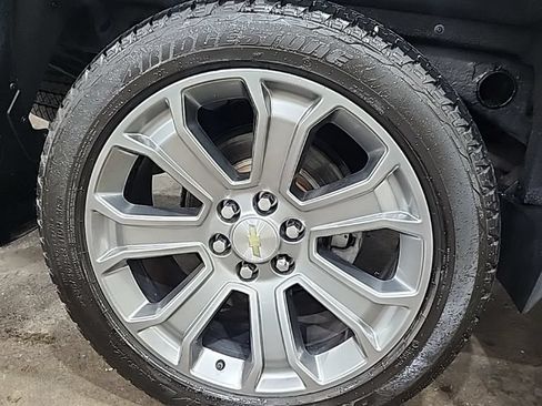Used 2017 Chevrolet Silverado 1500 LT w/ All Star Edition AWD/4WD image 34