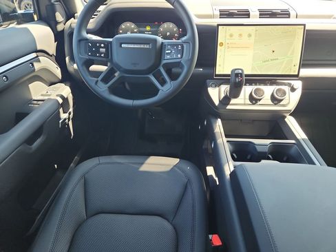 New 2026 Land Rover Defender 110 X-Dynamic SE AWD/4WD image 4