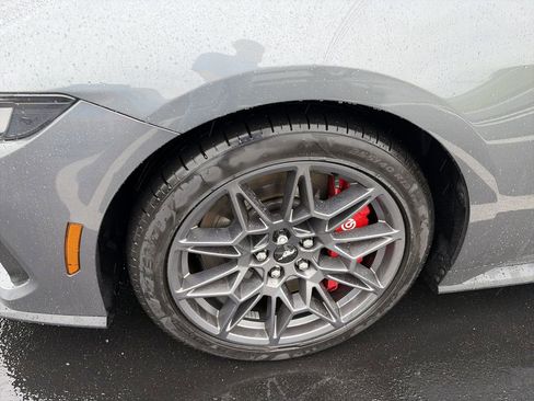Used 2025 Ford Mustang GT Premium w/ GT Performance Package RWD image 16
