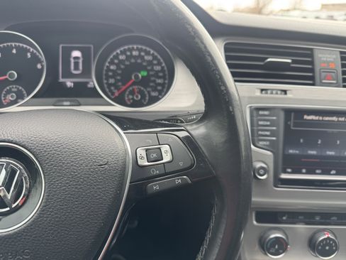 Used 2016 Volkswagen Golf SE w/ Lighting Package image 24