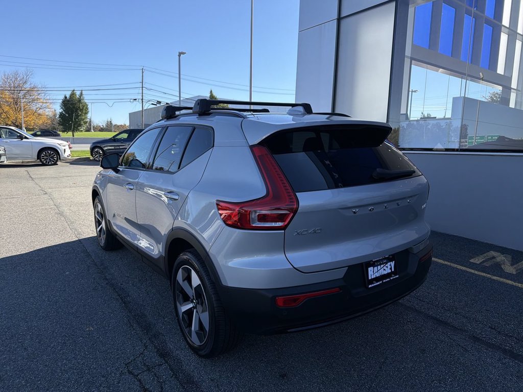 Certified 2025 Volvo XC40 B5 Plus w/ Climate Package AWD/4WD image 6