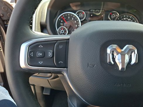 Used 2025 RAM 2500 Big Horn AWD/4WD image 21
