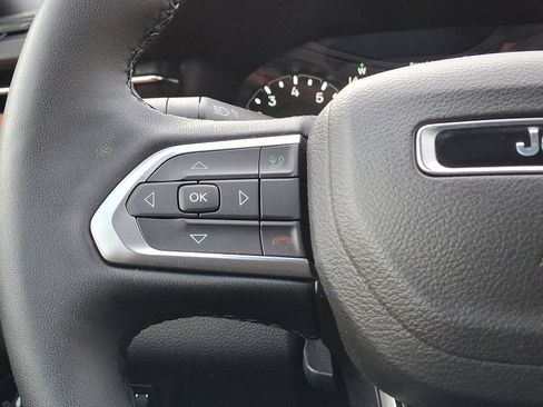 Certified 2024 Jeep Compass Limited image 20