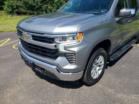Certified 2023 Chevrolet Silverado 1500 LT AWD/4WD image 11