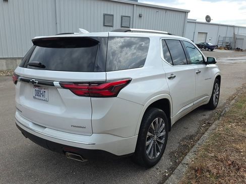 Used 2023 Chevrolet Traverse Premier image 6