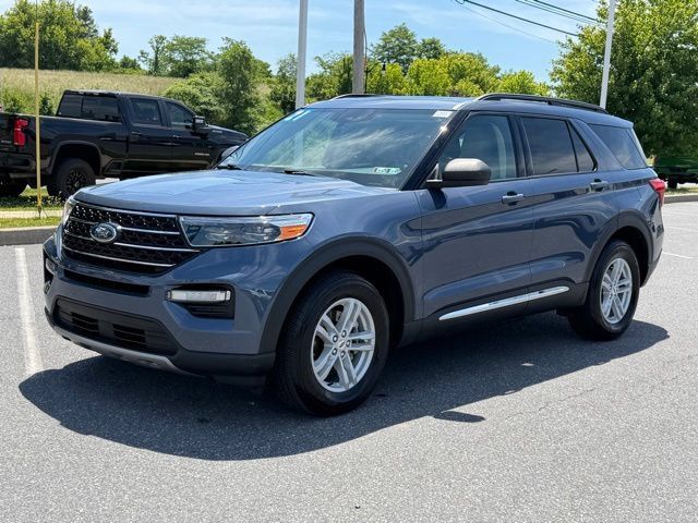 Used 2021 Ford Explorer XLT w/ Equipment Group 202A AWD/4WD image 10