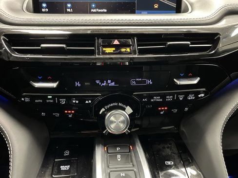 Used 2023 Acura MDX SH-AWD w/ Advance Package image 20