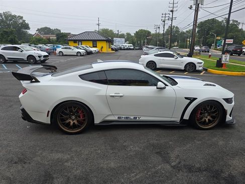 Used 2025 Ford Mustang GT Premium w/ GT Performance Package RWD image 39