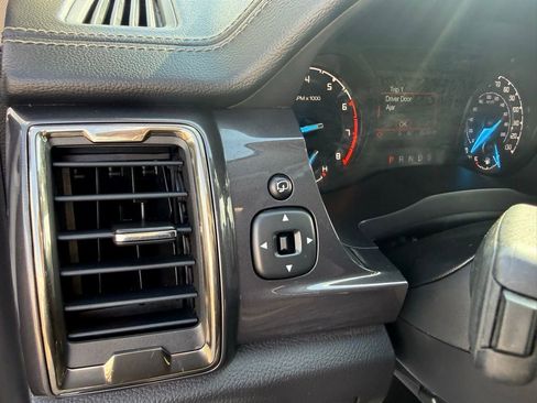 Used 2023 Ford Ranger Lariat w/ FX4 Off-Road Package AWD/4WD image 23