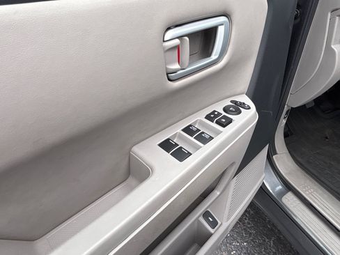 Used 2011 Honda Pilot EX-L image 18