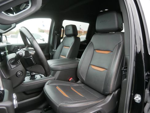 Used 2024 GMC Sierra 1500 AT4 AWD/4WD image 2