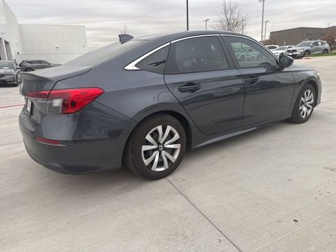 Used 2023 Honda Civic LX image 3