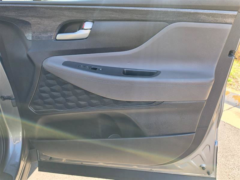 Used 2019 Hyundai Santa Fe SE AWD/4WD image 38