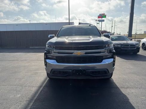 Used 2019 Chevrolet Silverado 1500 LT w/ Texas Edition AWD/4WD image 2