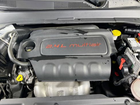 Used 2022 Jeep Compass Latitude AWD/4WD image 28