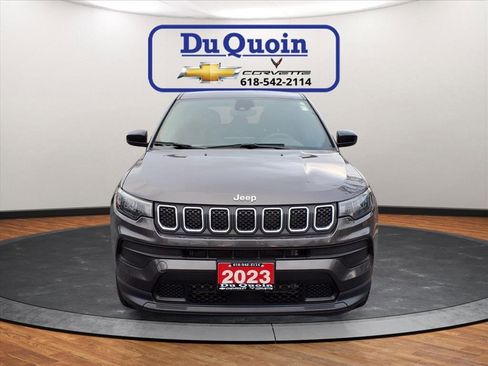 Used 2023 Jeep Compass Sport image 6