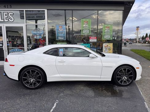 Used 2015 Chevrolet Camaro LT image 5
