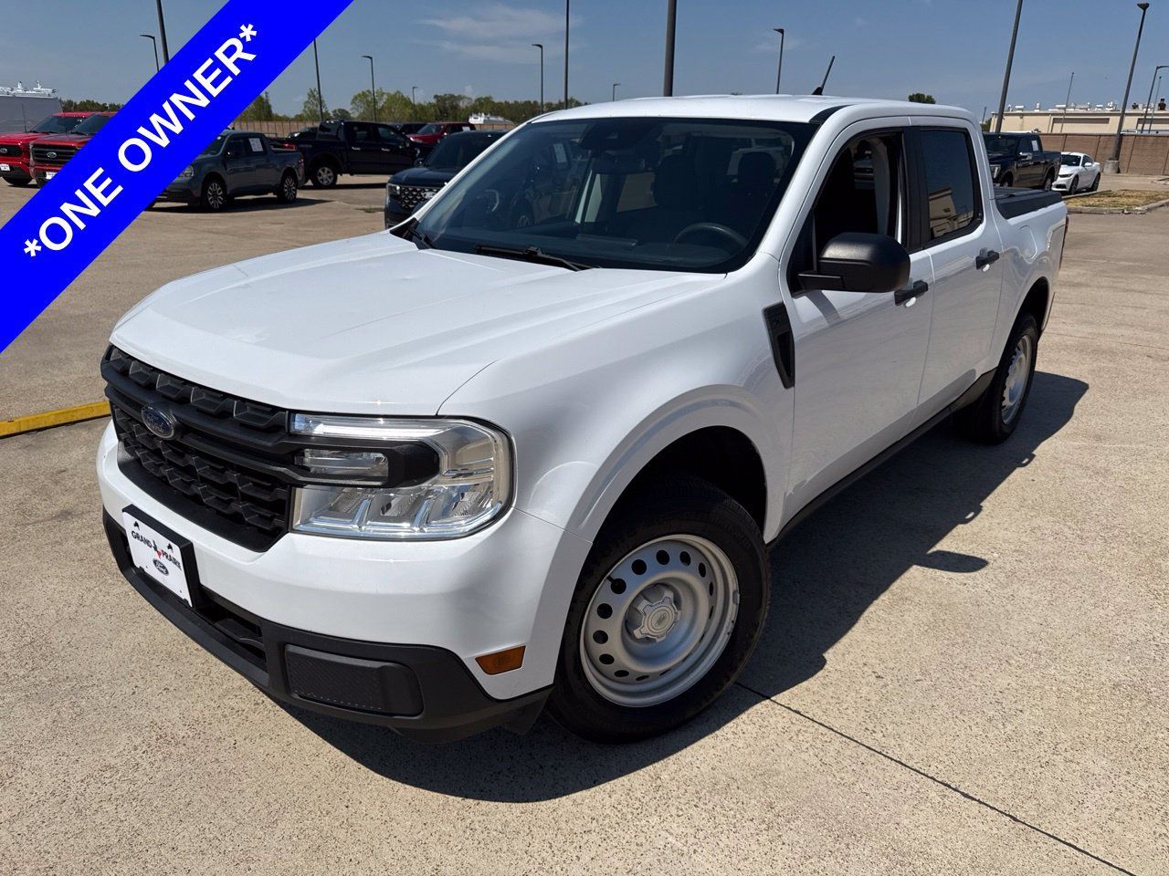 Used 2023 Ford Maverick XL FWD image 1