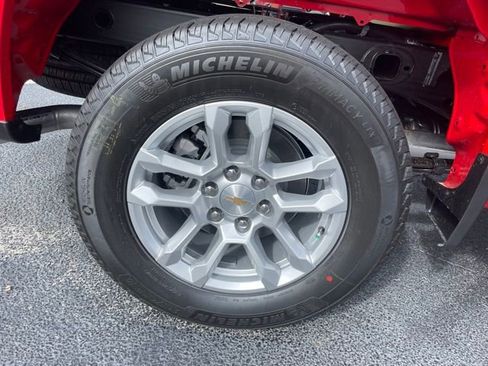 New 2026 Chevrolet Silverado 1500 LT image 18