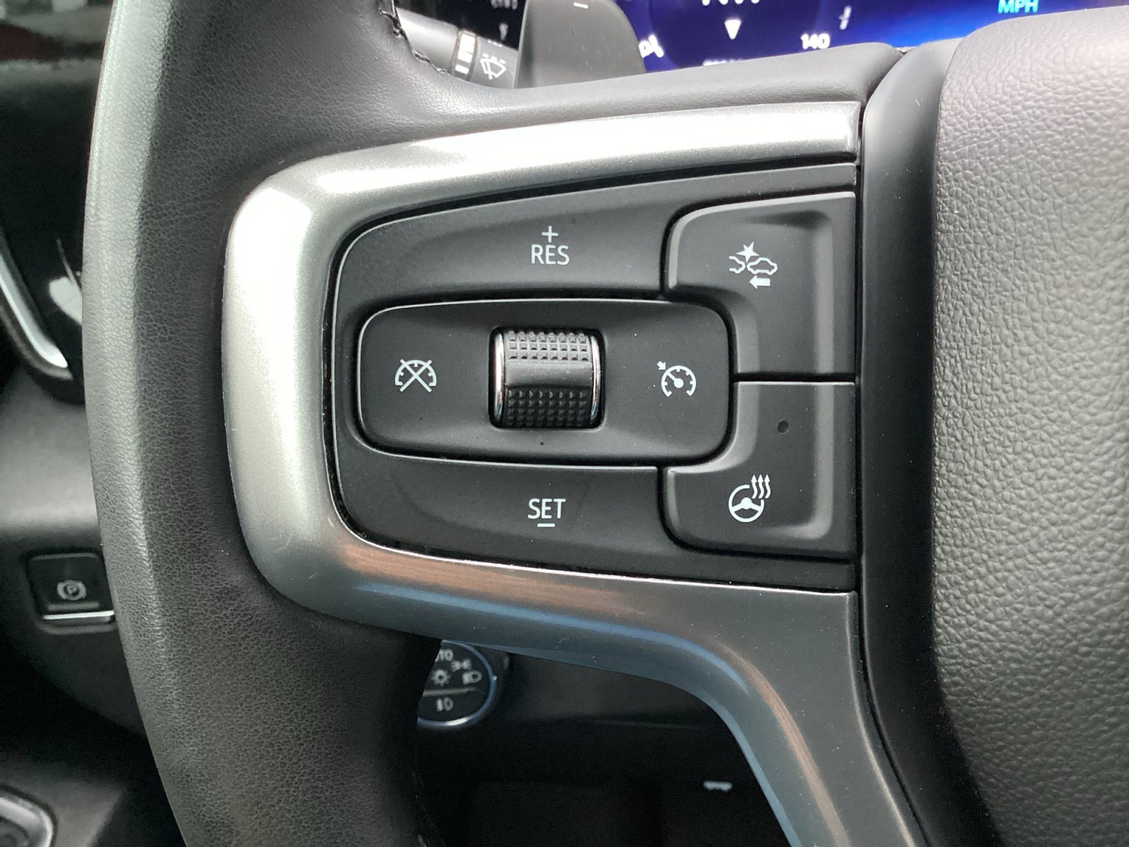 Used 2023 Chevrolet Silverado 1500 RST w/ Z71 Off-Road Package AWD/4WD image 18