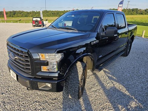 Used 2017 Ford F150 XLT w/ Equipment Group 302A Luxury AWD/4WD image 5