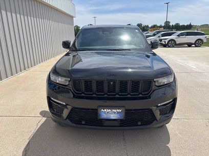 Used 2024 Jeep Grand Cherokee Limited w/ Luxury Tech Group II