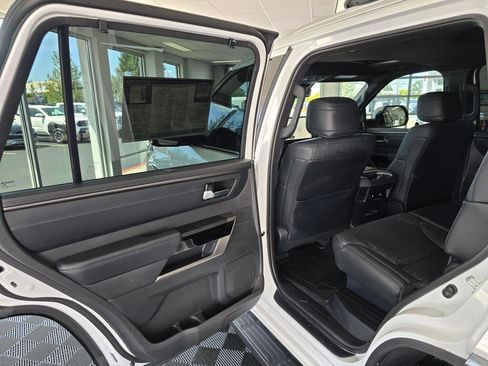 Certified 2025 Toyota Sequoia Limited AWD/4WD image 37