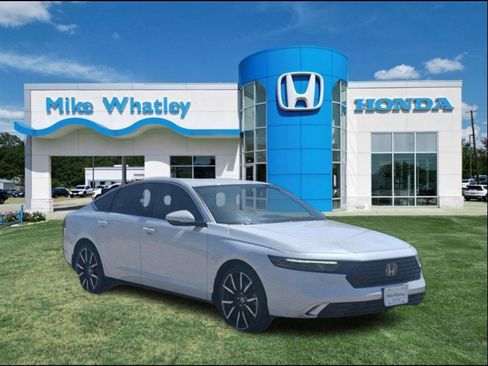 Certified 2025 Honda Accord Touring image 1