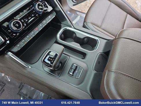 Used 2023 GMC Sierra 1500 Denali w/ Denali Reserve Package image 25