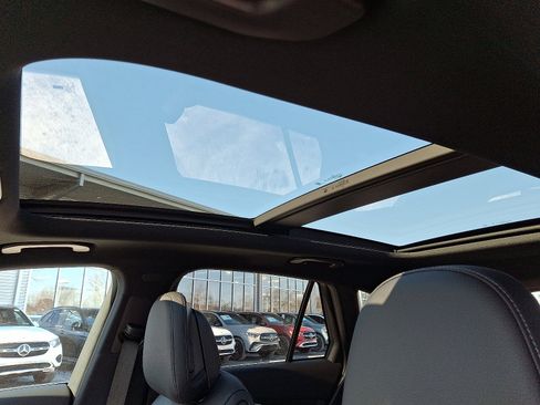 New 2026 Mercedes-Benz GLC 300 4MATIC image 13