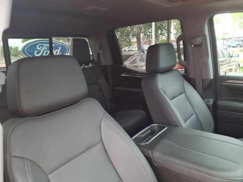 Used 2024 Chevrolet Silverado 1500 LTZ w/ LTZ Convenience Package II AWD/4WD image 12