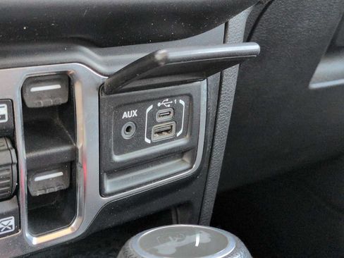 Used 2020 Jeep Wrangler Unlimited Sport S AWD/4WD image 31